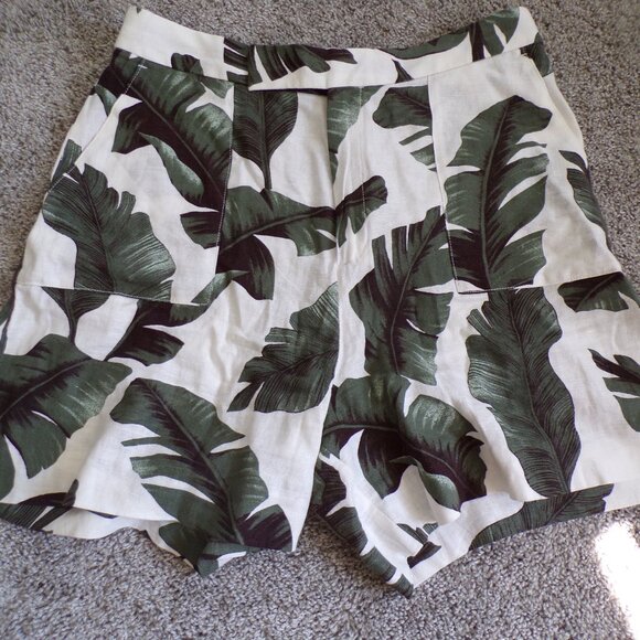 NWT Banana Republic linen blend shorts 12 - Picture 2 of 7